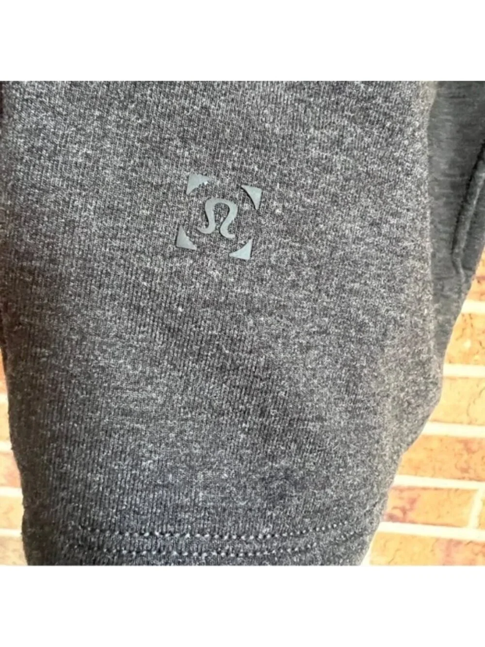 Lululemon  ^ City Sweat Short 9" EUC  M - Picture 10 of 13